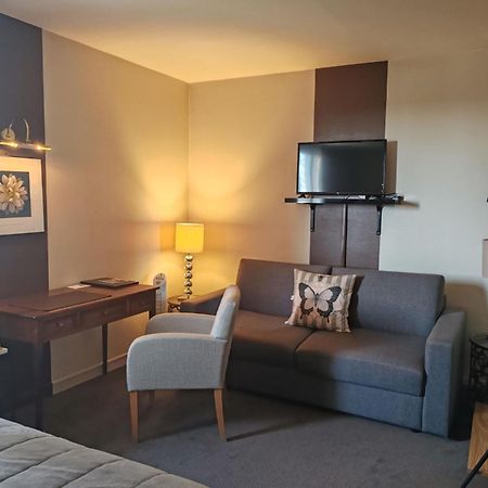 סנט-ג'וניין Logis Hotel - Restaurant Le Relais De Comodoliac מראה חיצוני תמונה