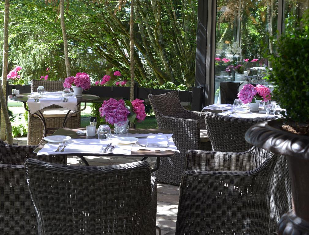 סנט-ג'וניין Logis Hotel - Restaurant Le Relais De Comodoliac מראה חיצוני תמונה