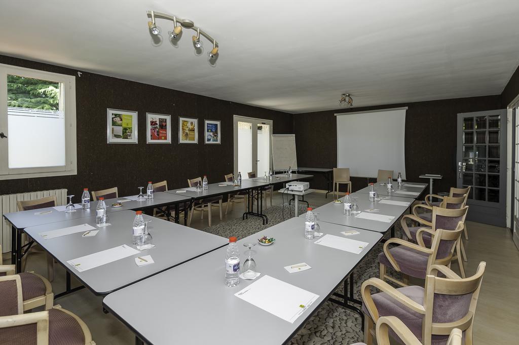 סנט-ג'וניין Logis Hotel - Restaurant Le Relais De Comodoliac מראה חיצוני תמונה