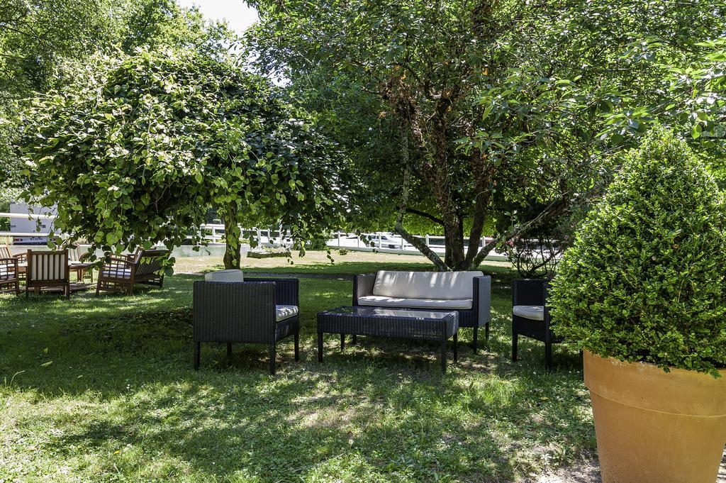 סנט-ג'וניין Logis Hotel - Restaurant Le Relais De Comodoliac מראה חיצוני תמונה