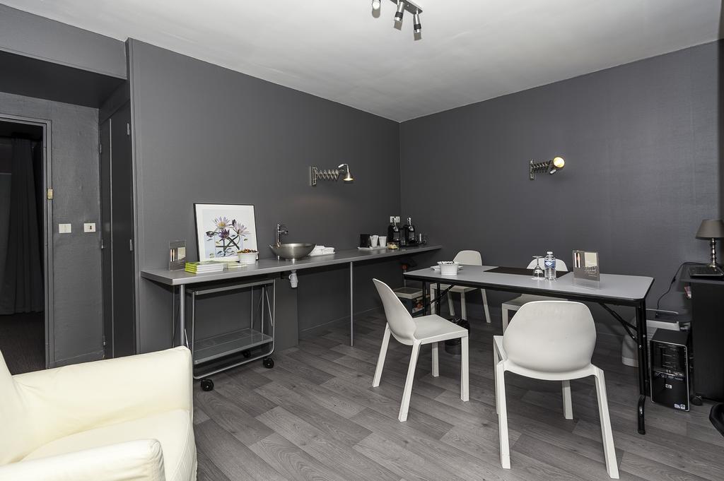 סנט-ג'וניין Logis Hotel - Restaurant Le Relais De Comodoliac מראה חיצוני תמונה