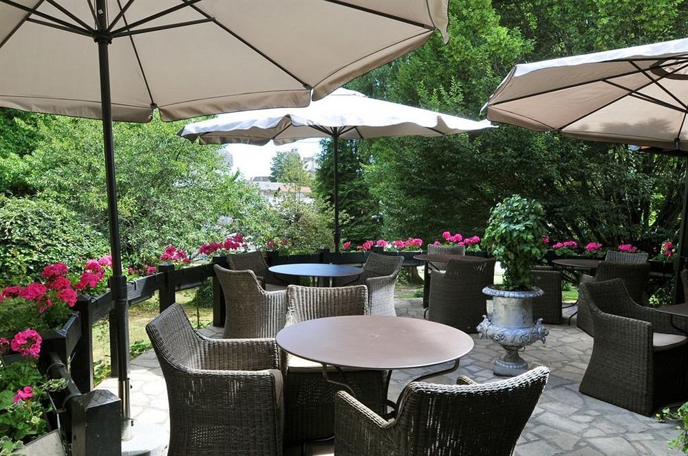 סנט-ג'וניין Logis Hotel - Restaurant Le Relais De Comodoliac מראה חיצוני תמונה