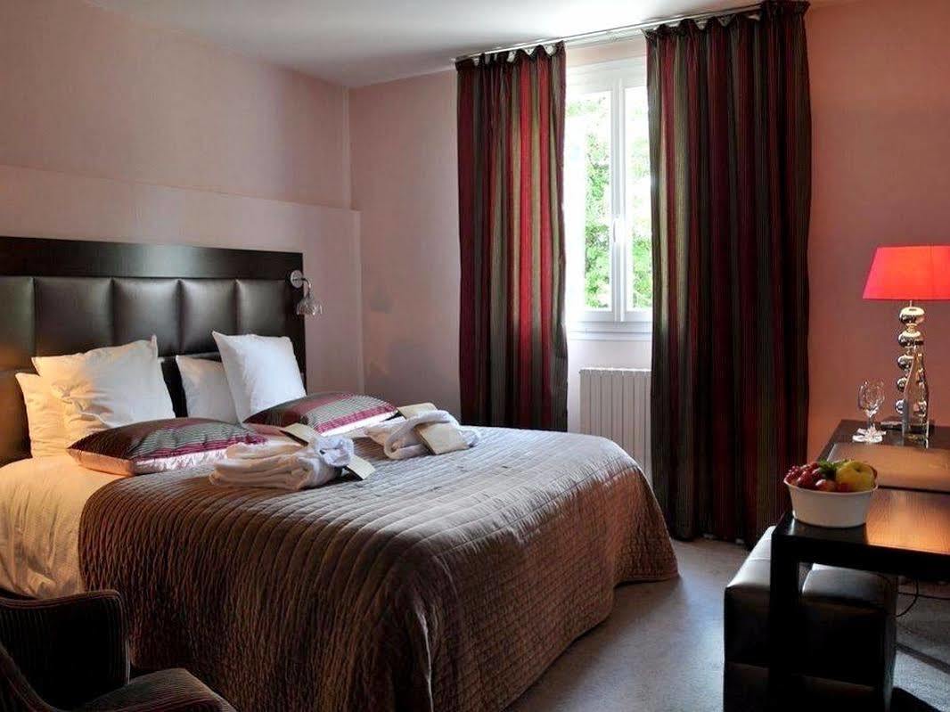 סנט-ג'וניין Logis Hotel - Restaurant Le Relais De Comodoliac מראה חיצוני תמונה
